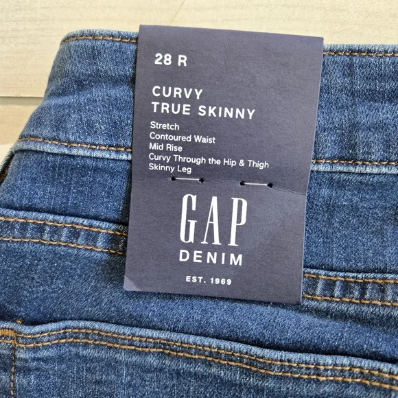 NWT GAP Curvy True Skinny Stretch Jeans Blue Distressed Knees - Picture 11 of 15